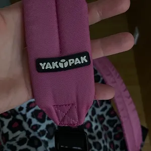 Yak Pak Heart Pink Grey Black Leopard Print Backpack 16"x12" Exterior Pocket thumbnail 9
