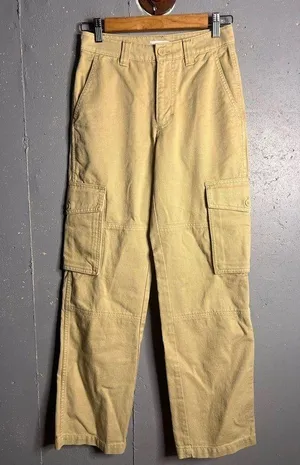 ARITZIA Tna Cargo Khaki Pants in size 0 thumbnail 1