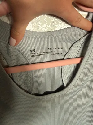 Under Armour Women's Grey Ribbed Tank Top thumbnail 2