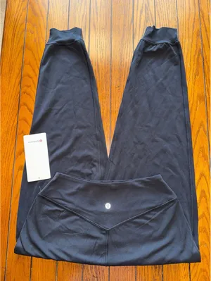 Lululemon Align Jogger High Rise 26” Black Size 4 NWT thumbnail 1