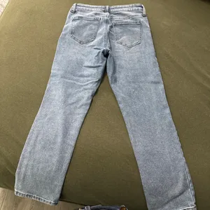 Women’s blue denim relaxed fit thumbnail 4