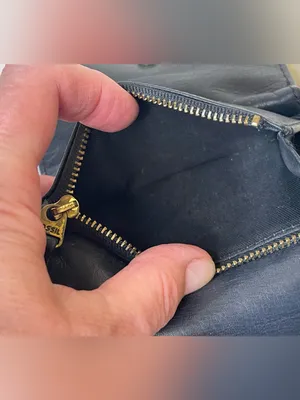 Fossil Women’s Vintage Black Leather Wallet with Gold Hardware‎ thumbnail 7