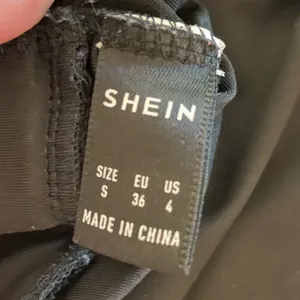 SHEIN Twist Back Double Strap Sports Bra, Black, Size S, NWOT thumbnail 3