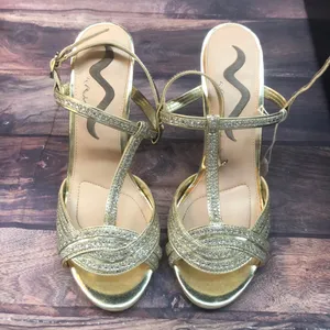 Nina sz 9 gold w/ sequins women shoes thumbnail 2