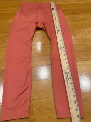 Gymshark legging size medium. thumbnail 2