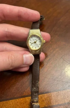 Watch pahthers quartz untested need battery for parts Gold thumbnail 1