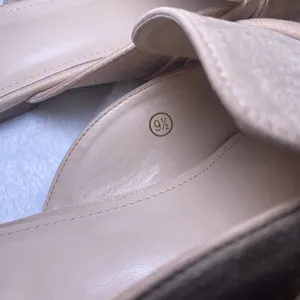 LAICIGO Suede Flat Mules Closed Square Toe Backless Loafers Beige Tan 9.5 thumbnail 5