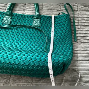 Beautiful spacious tote💚💚💚 Green thumbnail 11