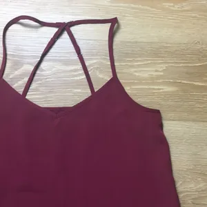 🔥 MAROON HOLLISTER BASIC CAMI TANK thumbnail 1