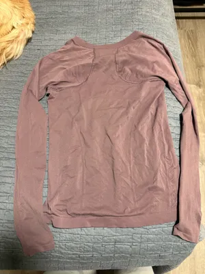 Athleta Women’s Long Sleeve Top thumbnail 2