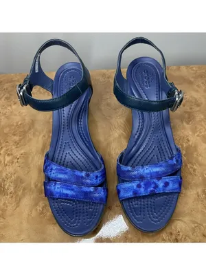 Crocs Leigh II Graphic Blue Ankle Strap Wedge Sandals Women's 8 Comfort thumbnail 3