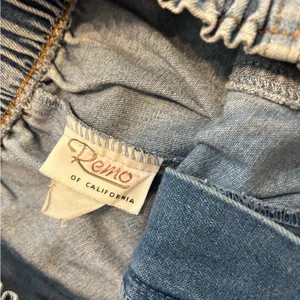 Remo of California vintage high waisted shorts measurements in pictures thumbnail 3
