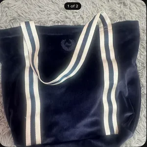 Victoria Secret Bag thumbnail 1