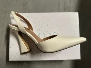 Slingback Heels White Size 6 thumbnail 2