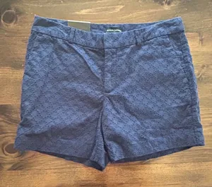 Banana Republic Eyelet Shorts Womens 6‎ Navy Blue Cotton Embroidered Summer thumbnail 1