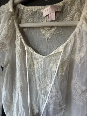 Gharani Strok White Embroidered Sheer Long Sleeve Blouse Size Small thumbnail 6