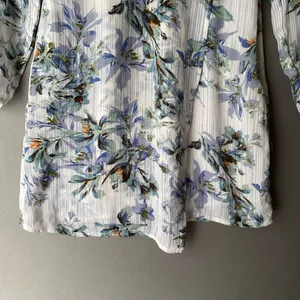 Ontwelfth Dainty Coastal Spring Floral‎ Long Sleeve Wrap Mini Dress Small White thumbnail 3