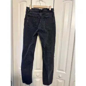Abercrombie & Fitch High‎ Rise Mom Jeans Distressed Ripped Black Wash 28/6 thumbnail 7