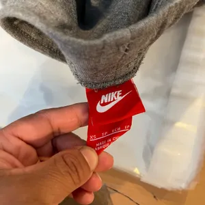 Nike Tech Women’s Size XS Fleece Mesh Shorts Gray Athletic‎ Summer Athleisure thumbnail 6