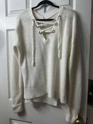Sweater White Size XL thumbnail 1