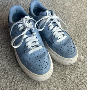Nike Shoes thumbnail 1
