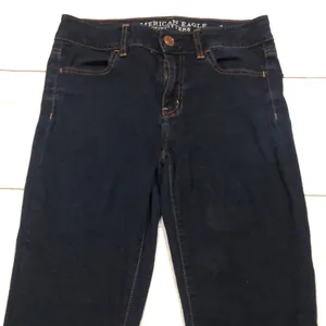 American eagle dark wash high rise Jegging jeans thumbnail 1