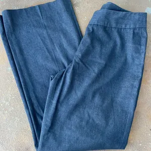 Jones New York Navy blue low-rise wide-leg trousers with a flattering fit size 4 thumbnail 4