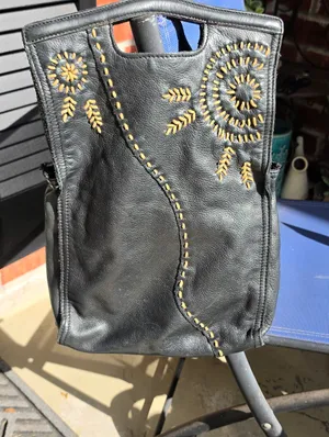 Lucky Brand Black Leather Fold Over Purse NO Shoulder Strap thumbnail 4