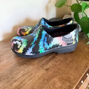 Crocs Neria‎ Pro II Clogs Womens Size 7 Black Tie Dye Slip Resistant Work Shoes thumbnail 2