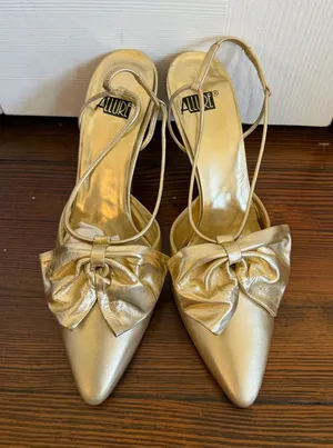 Allure Vintage Strappy Gold Slingback Heels Bow Size 7 thumbnail 1