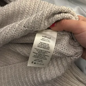 Aritzia Wilfred Montpellier wool sweater XS thumbnail 3
