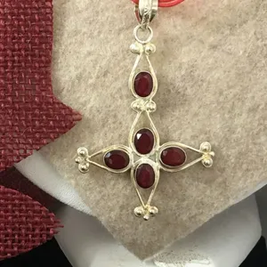 Kashmiri Ruby cross Silver Pendant Red thumbnail 2