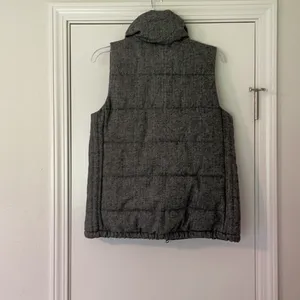 Old Navy puffer vest - size Small thumbnail 3