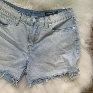 Blank NYC the Fulton Roll Up Light Blue Jean Shorts Size 28 thumbnail 3