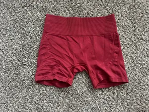 Gymshark Everyday Seamless Washed Shorts 2.0 In Red Wash Sz Small thumbnail 2