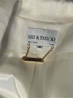 LILY & TAYLOR Ivory Blazer Coat Longline Crystal Buttons Shimmer Fabric Size 14 thumbnail 8