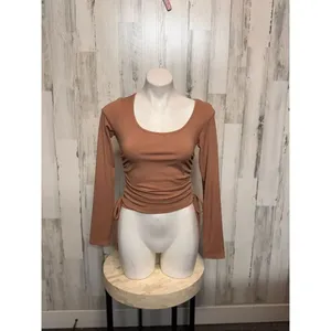 Brown Long Sleeve Ruched Side Top – Size M Size M thumbnail 2