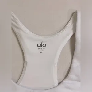 NWT Alo Yoga Scoop Neck Sweatshirt Bra White Size XS thumbnail 8