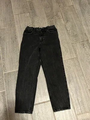 Abercrombie & Fitch Black The mom high rise jeans -size 26/2 thumbnail 2