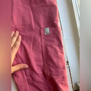 Scope scrubs set in pink- Thea 8 pocket jogger and Harry 1 pocket top thumbnail 7