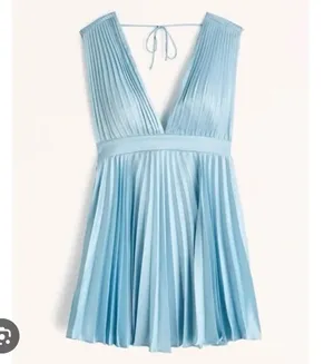 Abercrombie Plunge Pleated Mini Dress thumbnail 3