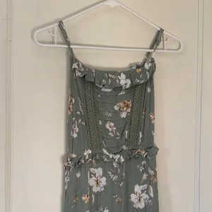Promesa Sage Green Floral Maxi Dress with White and Yellow Flowers thumbnail 9