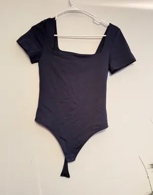 Babaton Contour Squareneck‎ Short Sleeve Bodysuit Navy Blue Womens Medium thumbnail 1