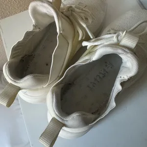 Puma Cream and Blue Running Shoes thumbnail 5
