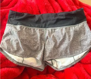 Lululemon Shorts thumbnail 1