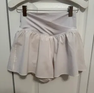 Aerie Offline Real Me Crossover Waist Flowy Shorts in White thumbnail 2