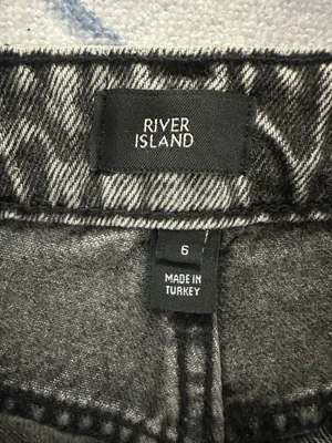 Black jeans Size 6 thumbnail 2