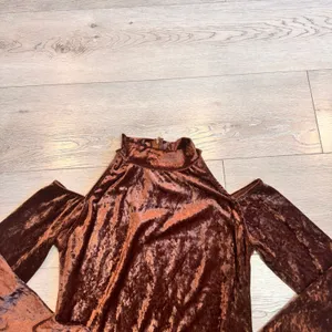Vintage Croquet Club Velvet Bodysuit Brown Cold Shoulder Medium M‎ Mock Neck Top thumbnail 3