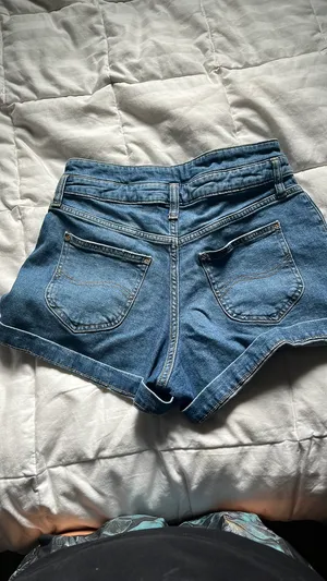 Levi’s Shorts thumbnail 2