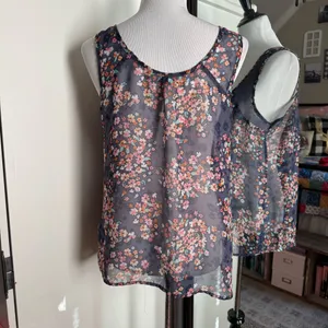Maurice’s Large Floral Top thumbnail 3